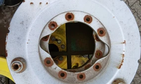 3716_1 Agco wheelweight 48kg