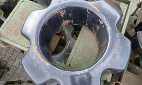 3706_1 CNH wheelwt 1000lbs
