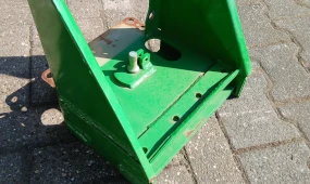 3687_1 jd hitch