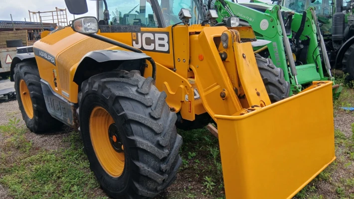 25488_2 JCB 542.70 agrisuper