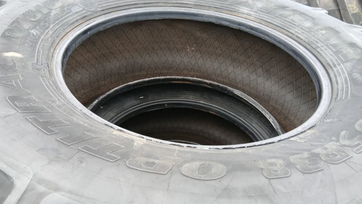 2095_2 Goodyear 65065R38 19mm