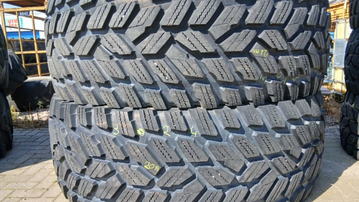 3024_1 Nokian Hakkapeliitta R42