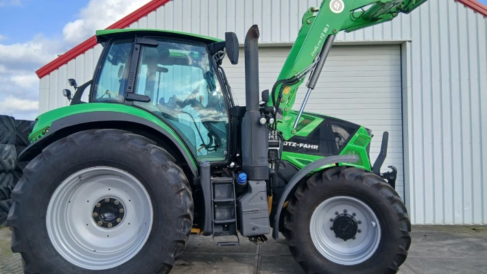 25432_2 Deutz Agrotron 6175ttv +FL Stoll
