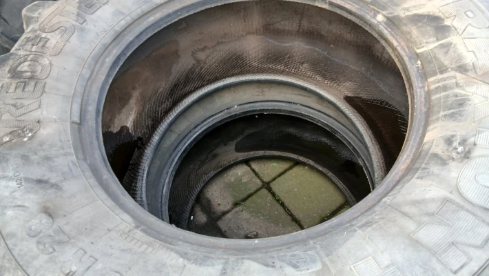 1026_2 Vredestein 54065R28 24mm