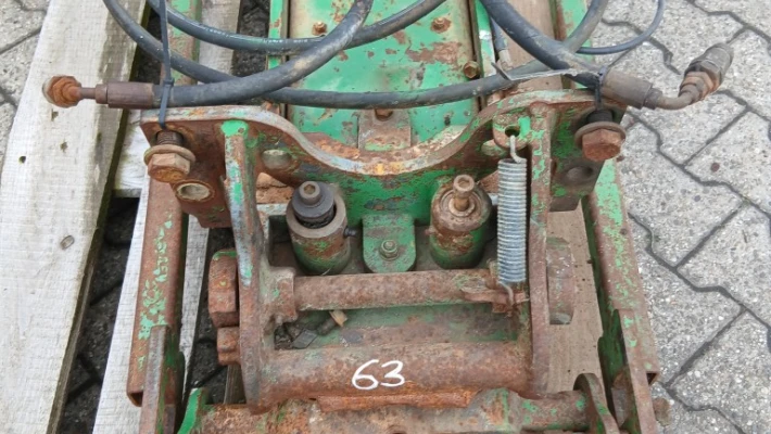 3663_1 pickup hitch JD