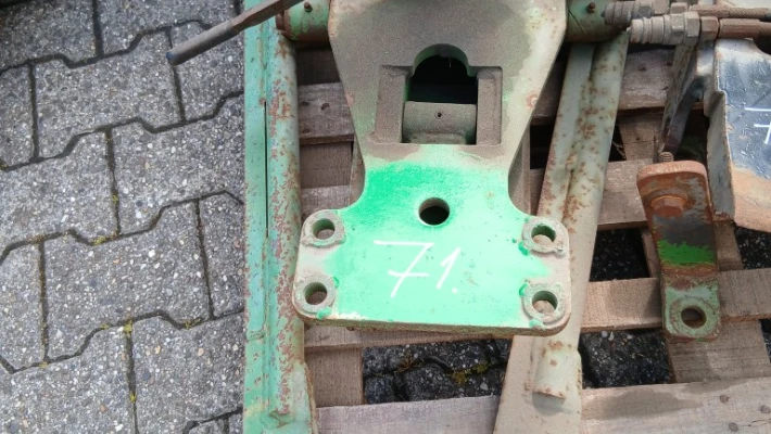 3671_2 Jd6110R hitch