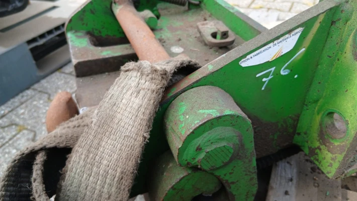 3676_3 pick up hitch JD