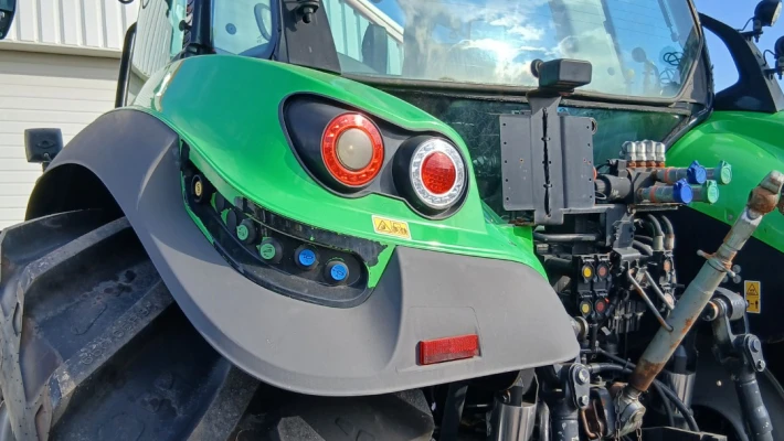 25432_6 Deutz Agrotron 6175ttv +FL Stoll