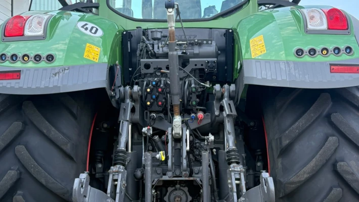 659_3 Fendt 1050