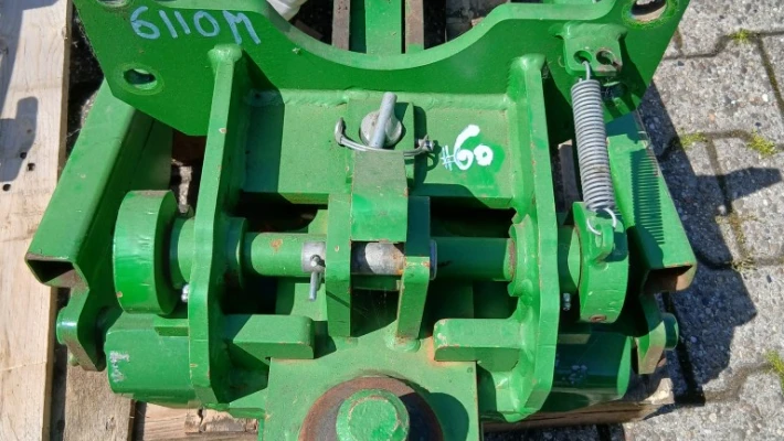 3660_2 hitch JD6110M