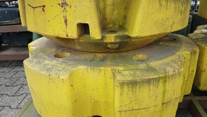3710_1 JD 900kg wielgewicht