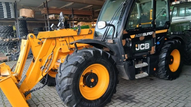 25488_1 JCB 542-70